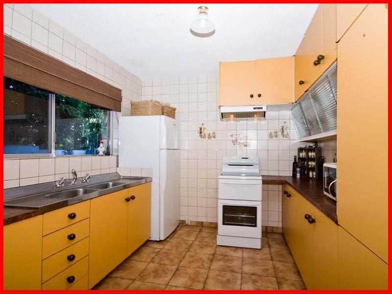 22 Illuta Avenue, Ferny Hills QLD 4055