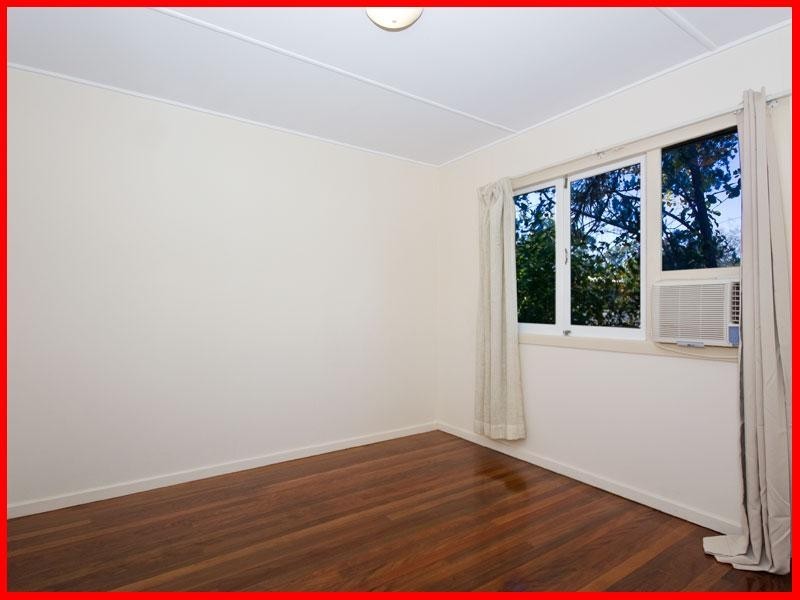 932 South Pine Road, Everton Park QLD 4053