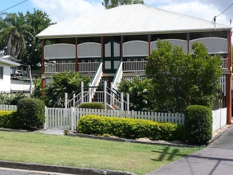 31 Price Street, Oxley QLD 4075