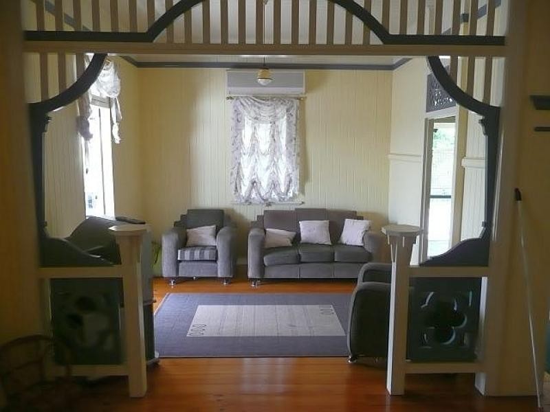 31 Price Street, Oxley QLD 4075