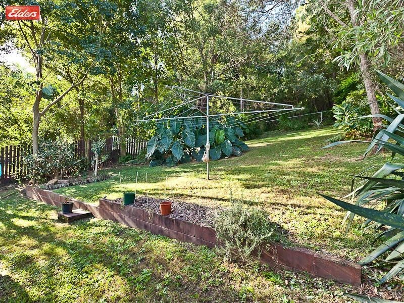 33 Landscape Street, Stafford Heights QLD 4053