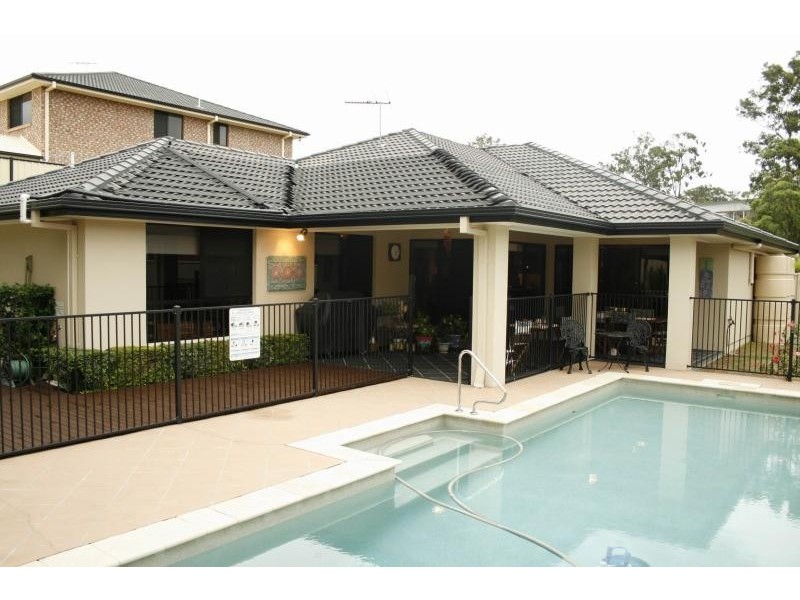 33 Ferndale Place, Upper Kedron QLD 4055