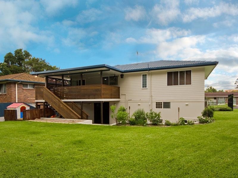 16 Casita Court, Arana Hills QLD 4054