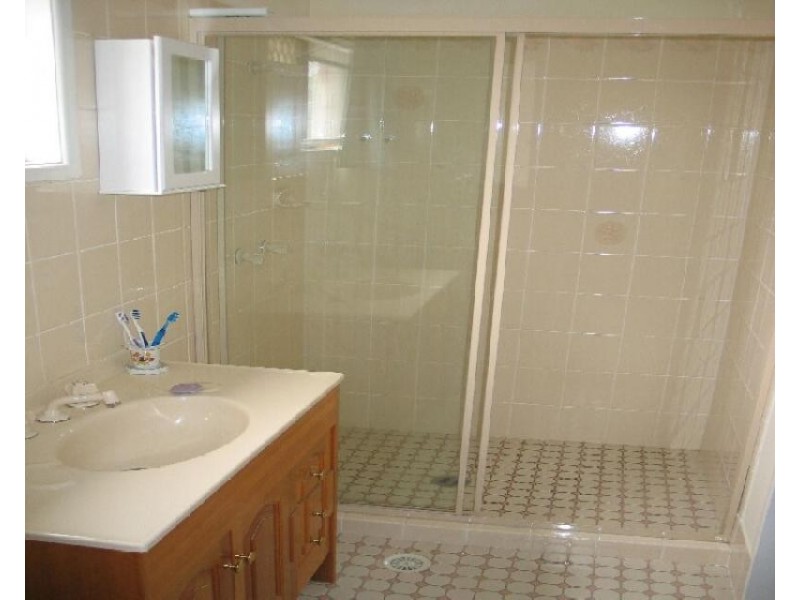 3 Gerry Street, Stafford Heights QLD 4053