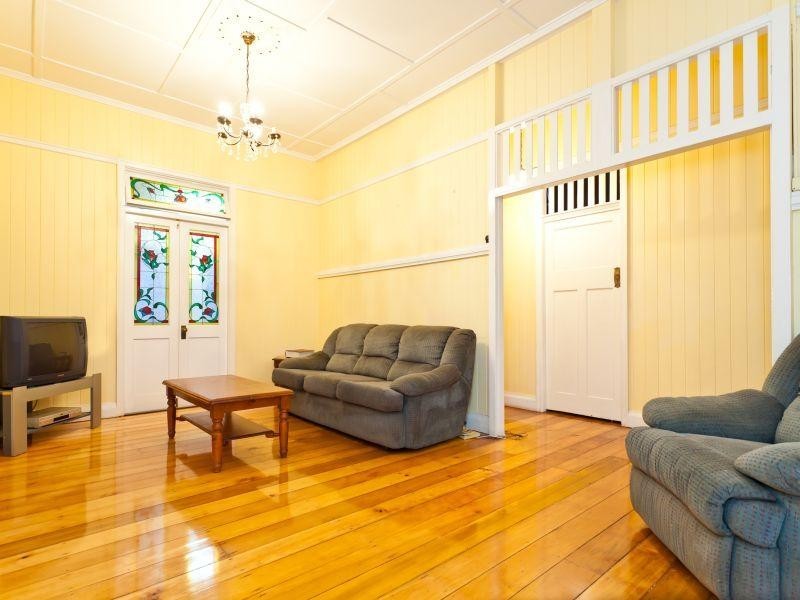 176 Days Road, Grange QLD 4051