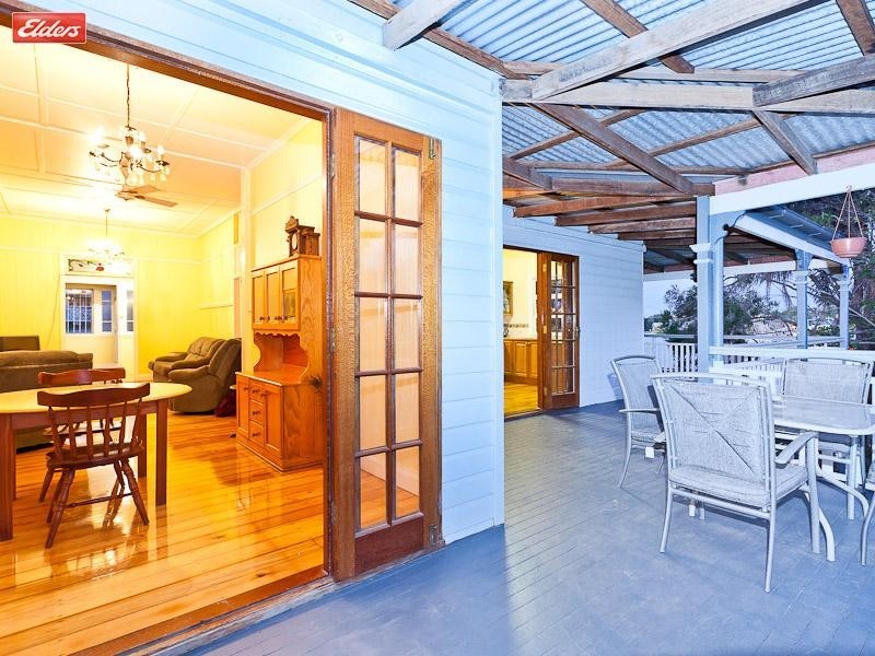 176 Days Road, Grange QLD 4051