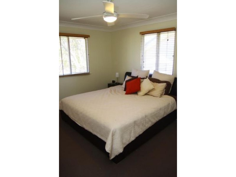 18 Warringah Street, Everton Park QLD 4053