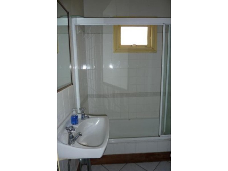 82 Gordon Parade, Everton Park QLD 4053