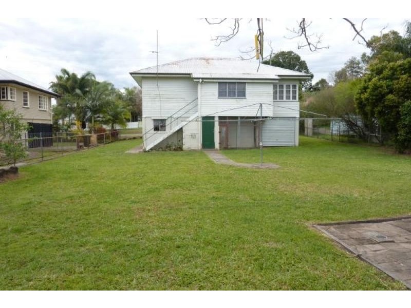 82 Gordon Parade, Everton Park QLD 4053