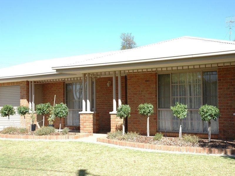 174 Quarry Street,, Deniliquin NSW 2710