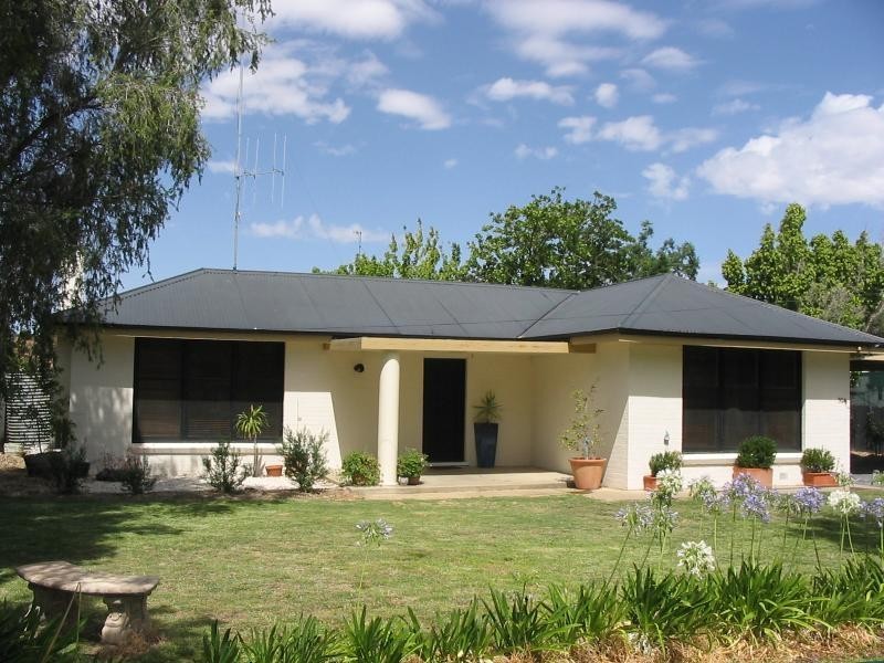 504 St Michael Street, Deniliquin NSW 2710