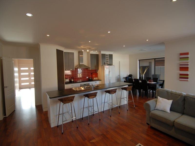 146 MCMILLAN STREET, Deniliquin NSW 2710