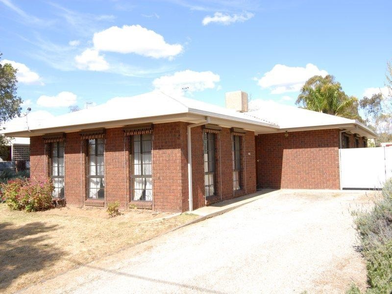 172 Quarry Street, Deniliquin NSW 2710