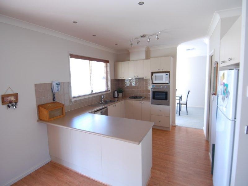 37 PINDARA LANE, Deniliquin NSW 2710