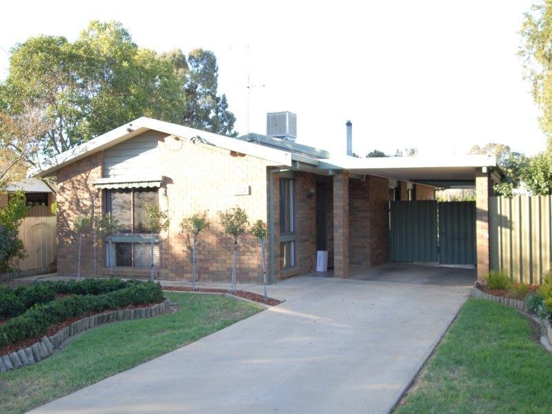 537 POICTIERS STREET, Deniliquin NSW 2710