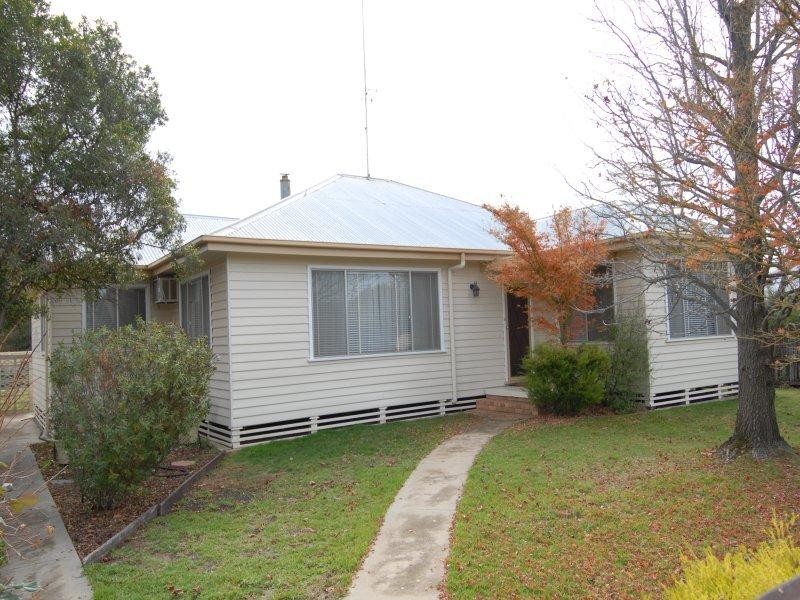 95 Macauley Street, Deniliquin NSW 2710