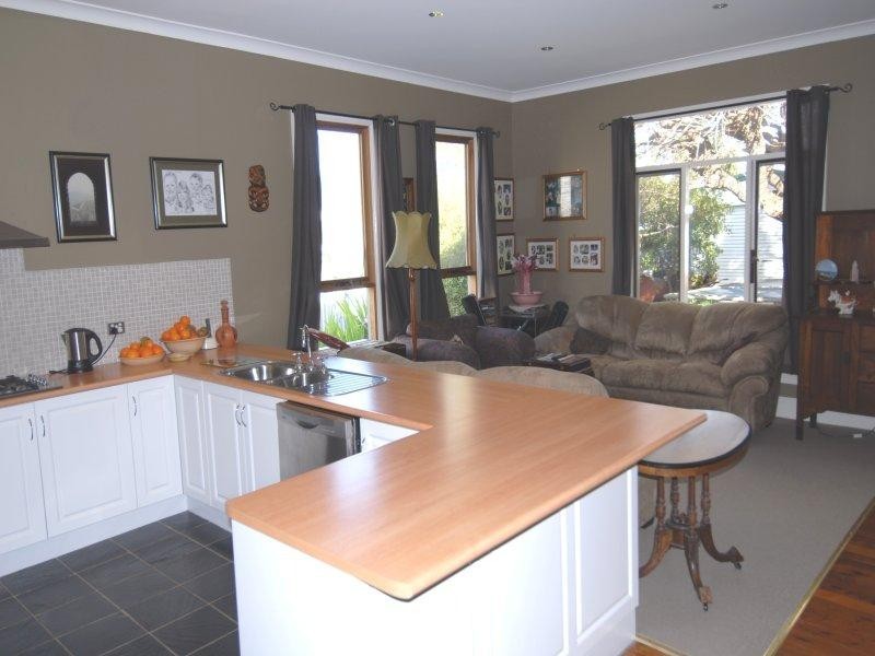 320 Poictiers Street,, Deniliquin NSW 2710