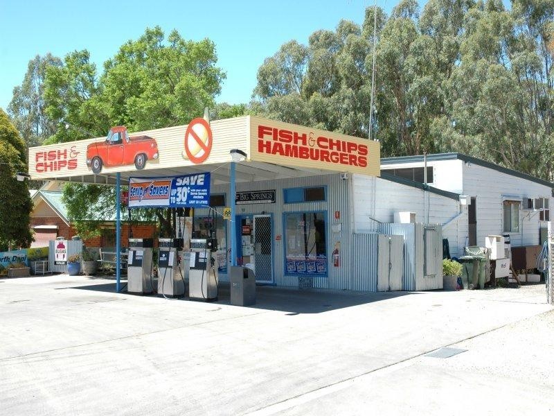 90 Davidson Street, Deniliquin NSW 2710