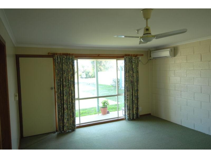 Unit 1/345 Gulpha Street, Deniliquin NSW 2710