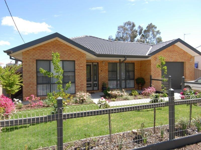 95 Edwardes Street, Deniliquin NSW 2710