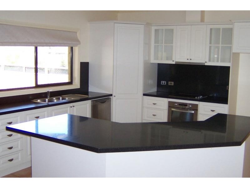 482 Henry Street, Deniliquin NSW 2710