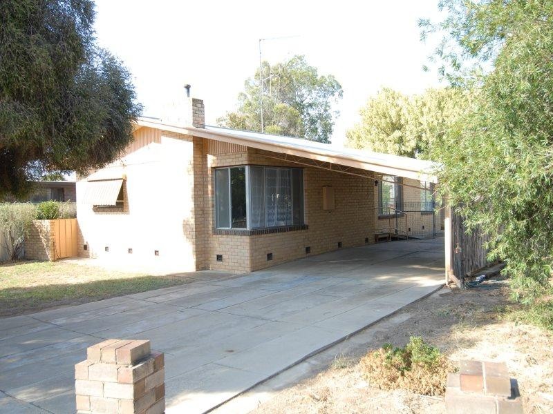 425 Wilkinson Street, Deniliquin NSW 2710