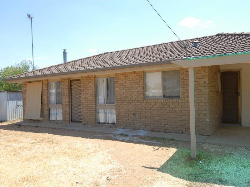 129 Junction Street, Deniliquin NSW 2710