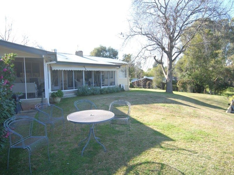 132 Quarry Street, Deniliquin NSW 2710