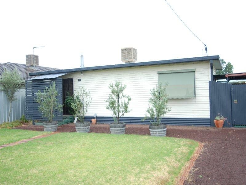 269 Hetherington Street, Deniliquin NSW 2710