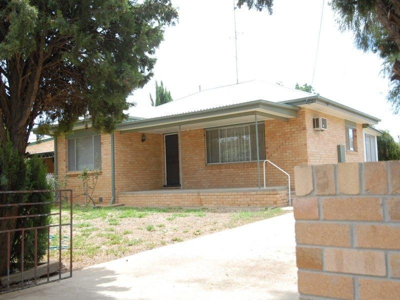 519 Poictiers Street, Deniliquin NSW 2710