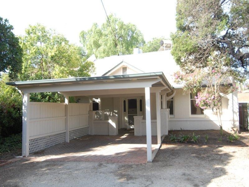 365 George Street, Deniliquin NSW 2710