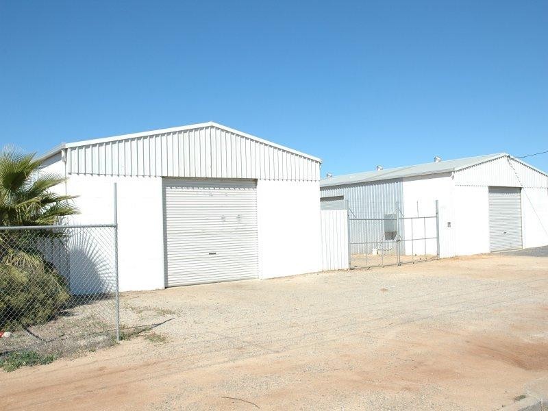 81 Stewart Street, Deniliquin NSW 2710