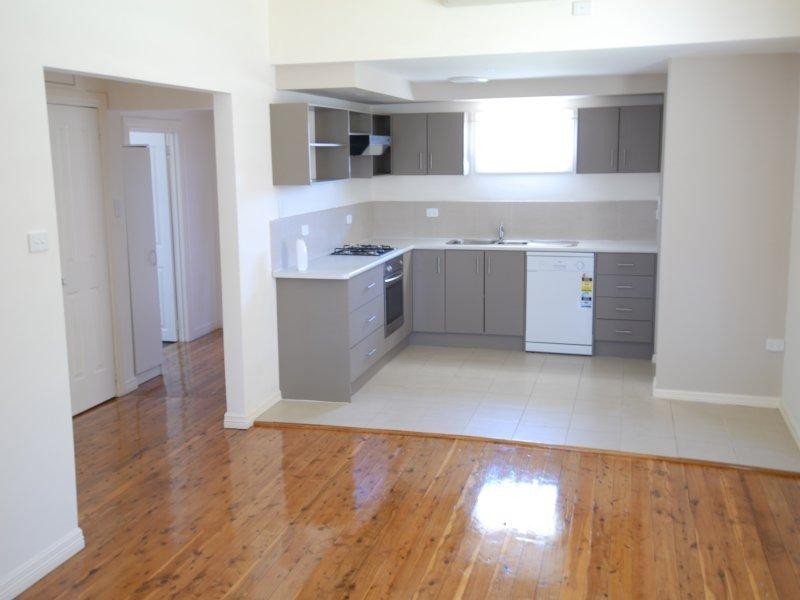 105 Hardinge Street, Deniliquin NSW 2710