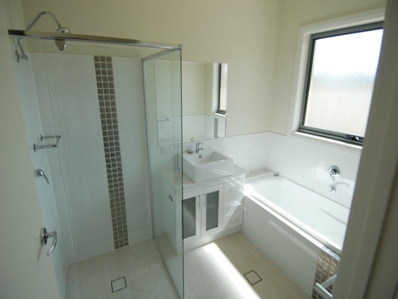 358 Sloane Street, Deniliquin NSW 2710