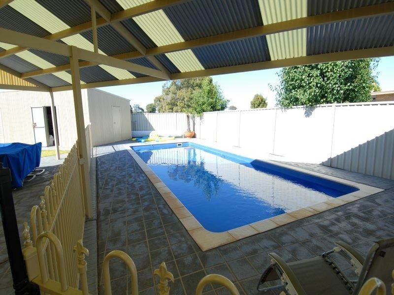 7 Thomas Court, Deniliquin NSW 2710