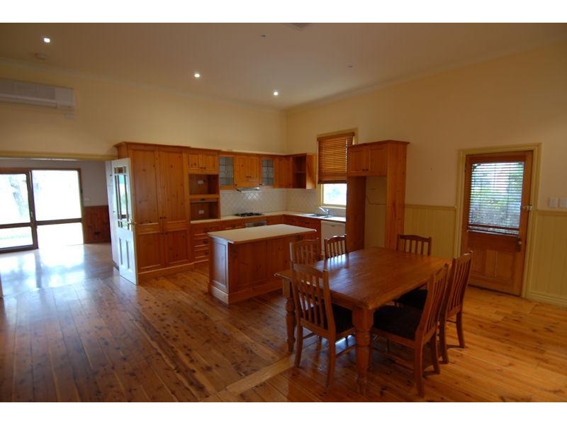 412 Harfleur Street, Deniliquin NSW 2710