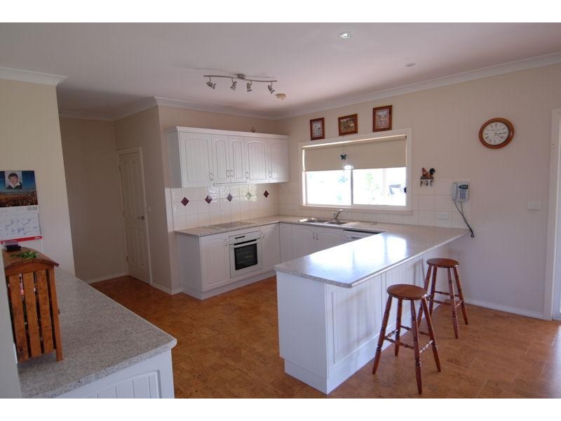 335 Flanagans Lane, Deniliquin NSW 2710