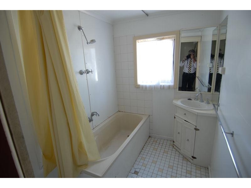 492 Henry Street, Deniliquin NSW 2710