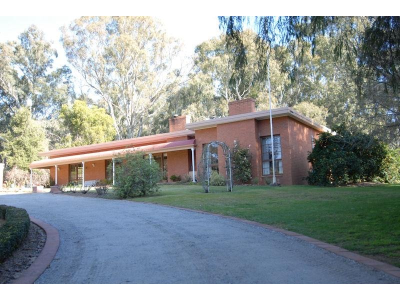 188 River Street, Deniliquin NSW 2710