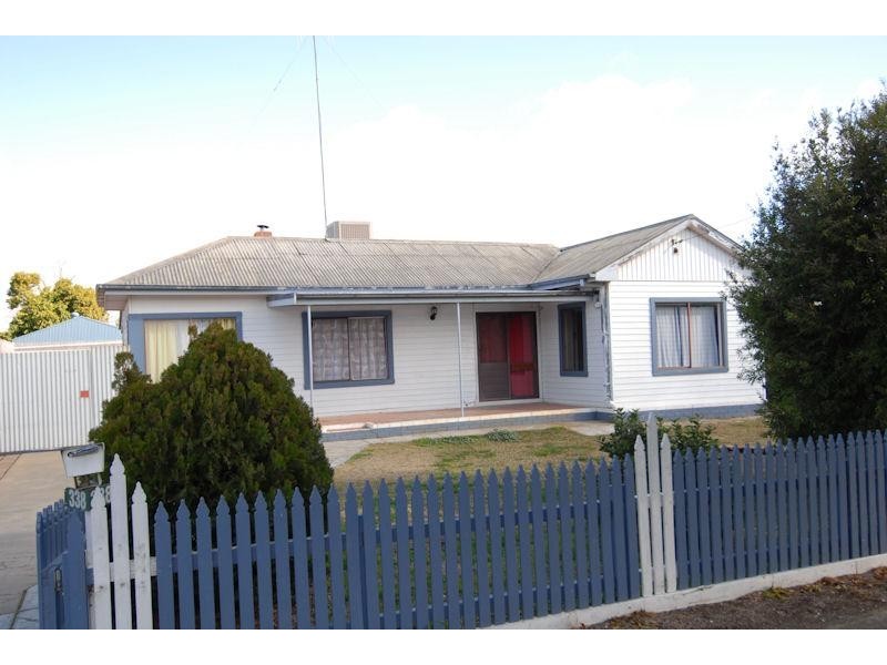 338 Wood Street, Deniliquin NSW 2710