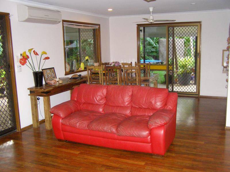 2 CONCH CLOSE, Trinity Beach QLD 4879