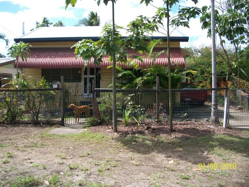 Machans Beach QLD 4878