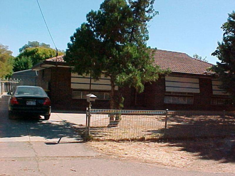32 KINGS ROAD, Parafield Gardens SA 5107