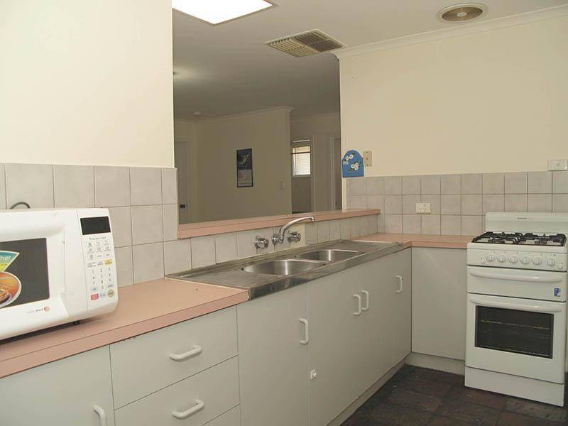 17 REYNOLDS DRIVE, Paralowie SA 5108