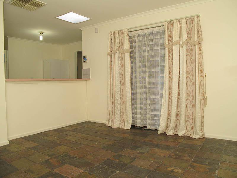 17 REYNOLDS DRIVE, Paralowie SA 5108