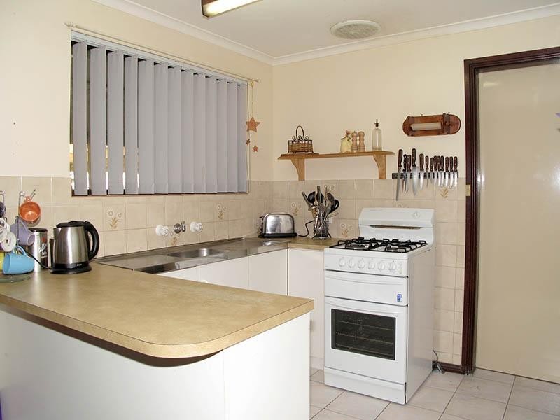 24 CARABEEN CRESCENT, Andrews Farm SA 5114