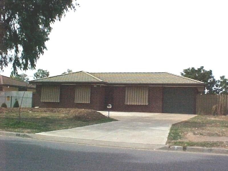 1 FAIRBANKS DRIVE, Paralowie SA 5108