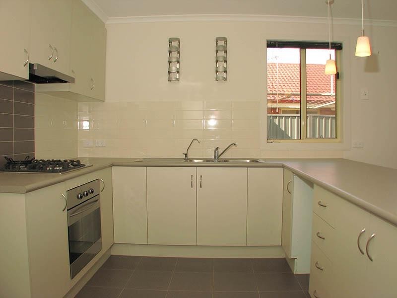 7 ROBE STREET, Andrews Farm SA 5114