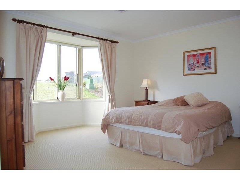 12 Swallow Drive, Hewett SA 5118