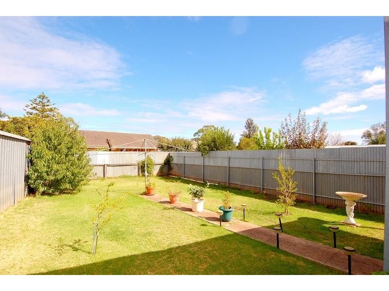 19 Counter Road, Elizabeth Downs SA 5113